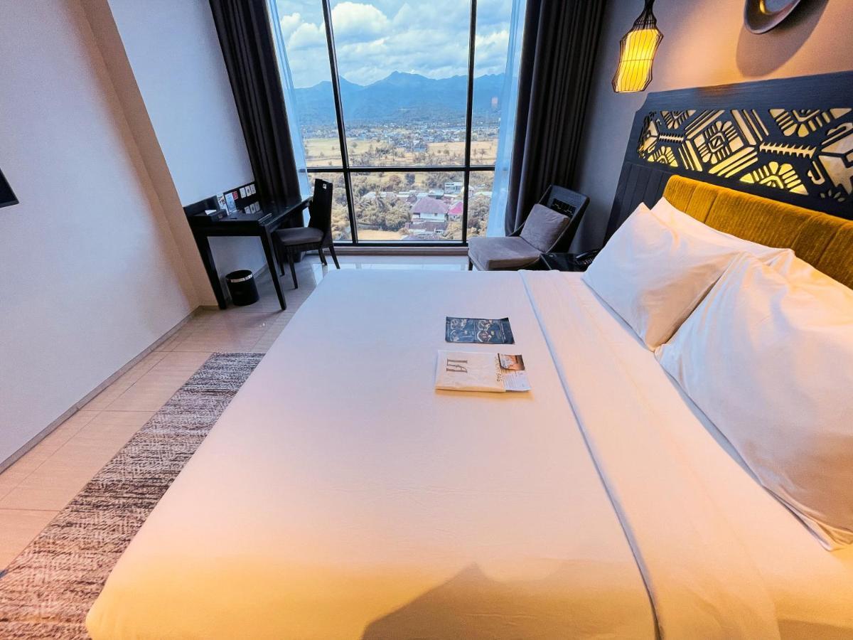 Lombok Astoria Hotel Mataram Kültér fotó