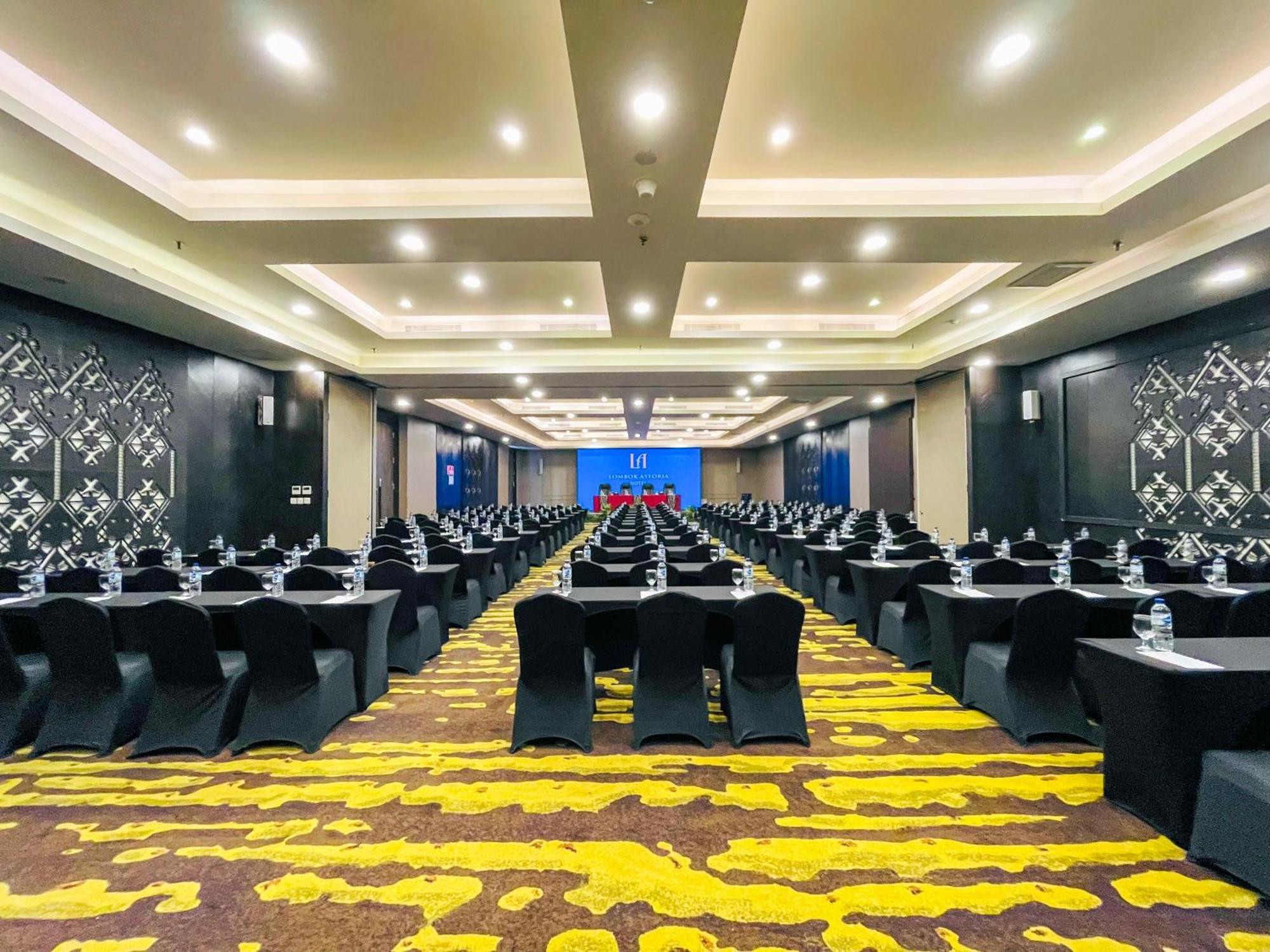 Lombok Astoria Hotel Mataram Kültér fotó