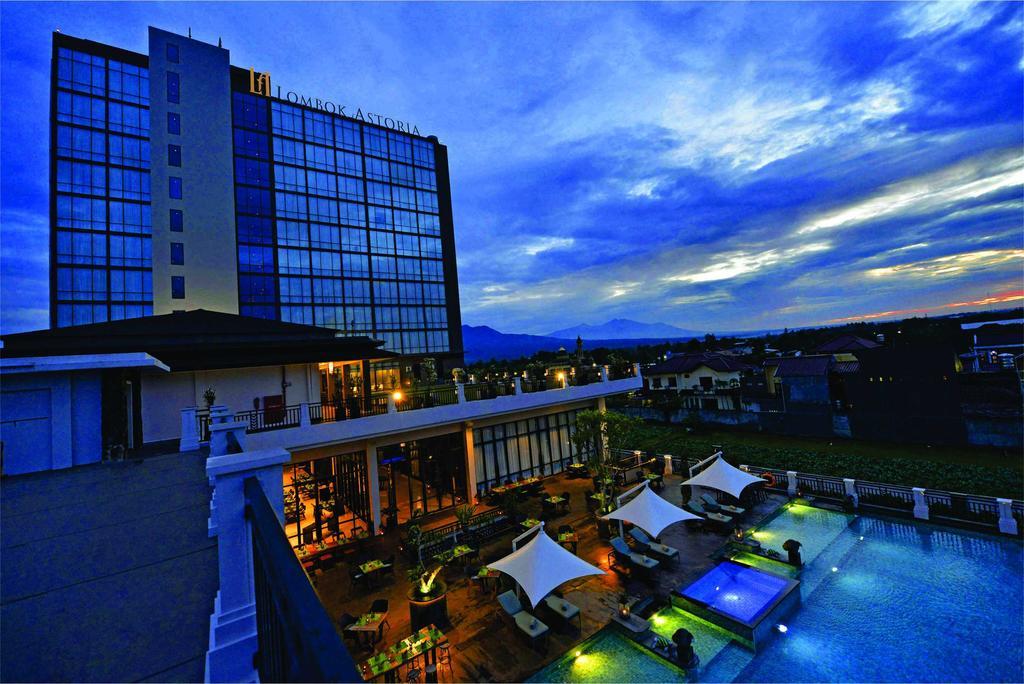 Lombok Astoria Hotel Mataram Kültér fotó