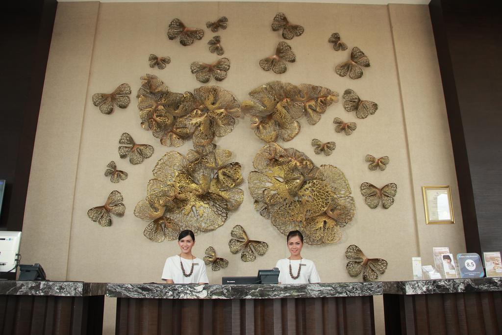 Lombok Astoria Hotel Mataram Kültér fotó