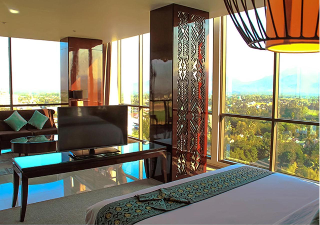 Lombok Astoria Hotel Mataram Kültér fotó