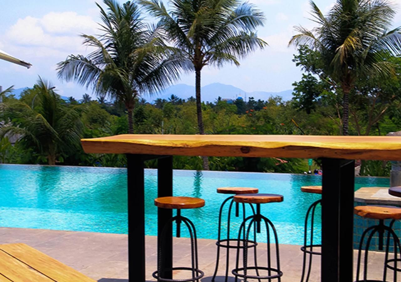 Lombok Astoria Hotel Mataram Kültér fotó